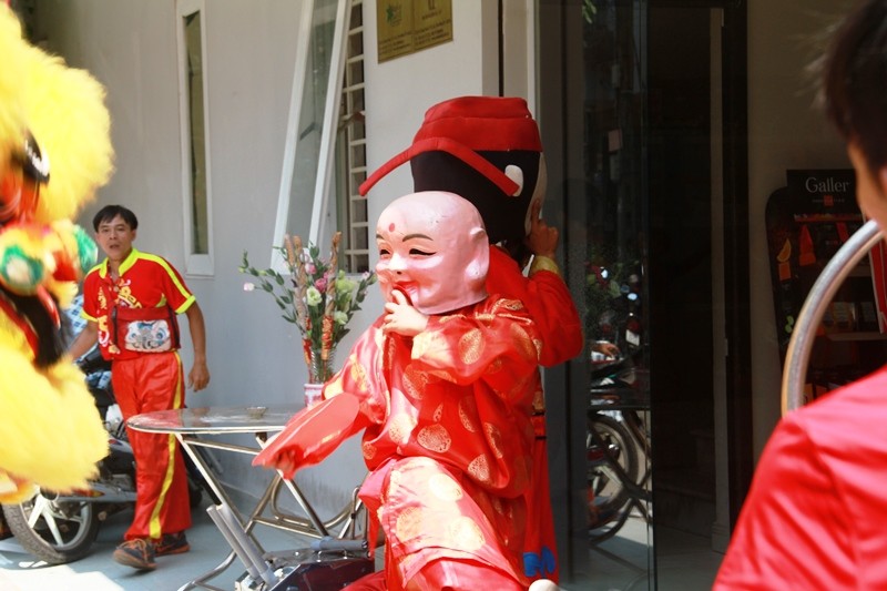 Người Sài Gòn múa lân, rồng cầu tài lộc đầu năm mới - ảnh 3